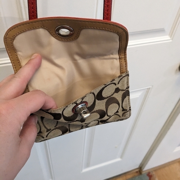 Coach Wallet/Purse With Strap - Picture 3 of 5